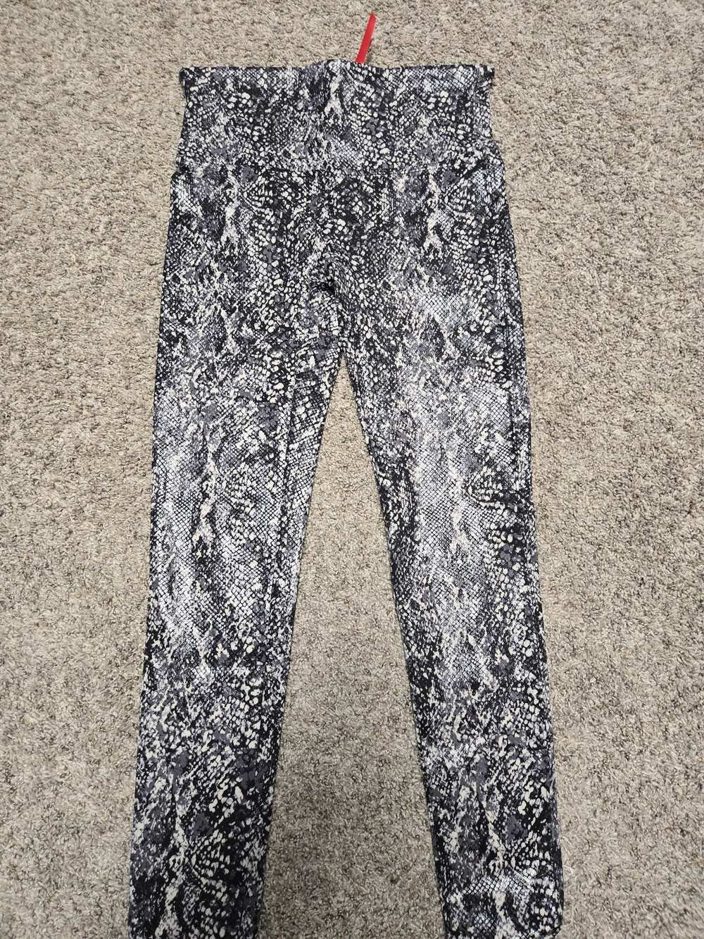 SPANX Snakeskin Metallic Print High Rise Leggings Size Large